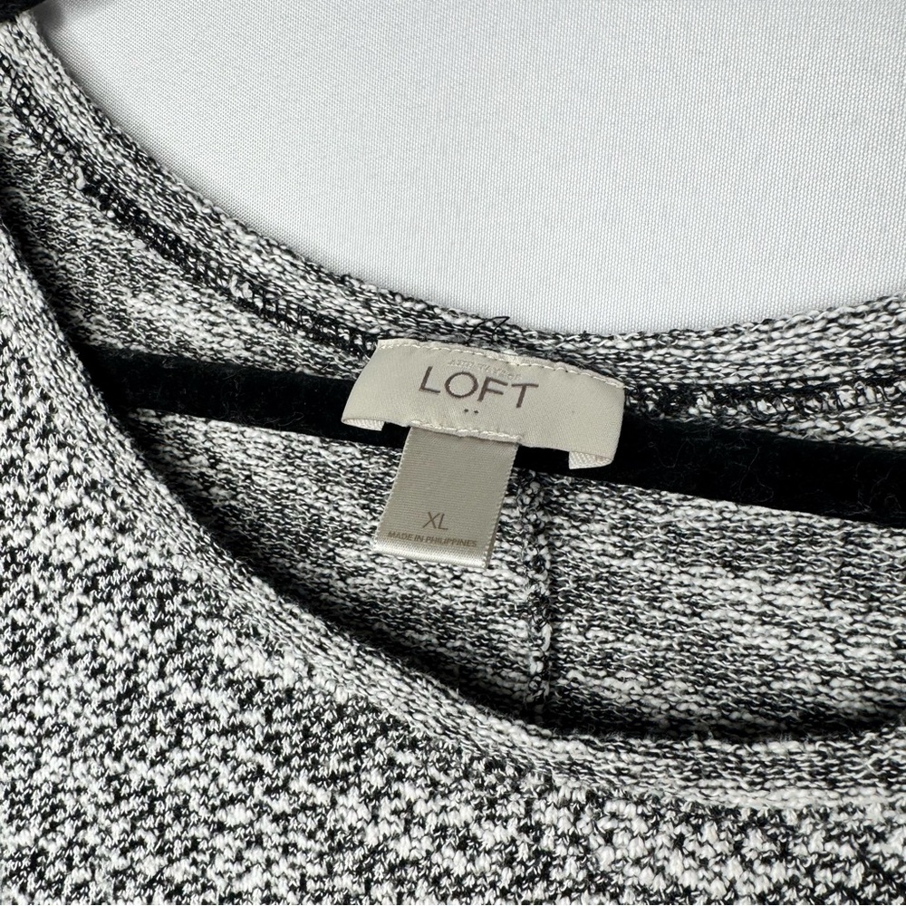 LOFT Black and White Knit Top - Picture 2 of 3